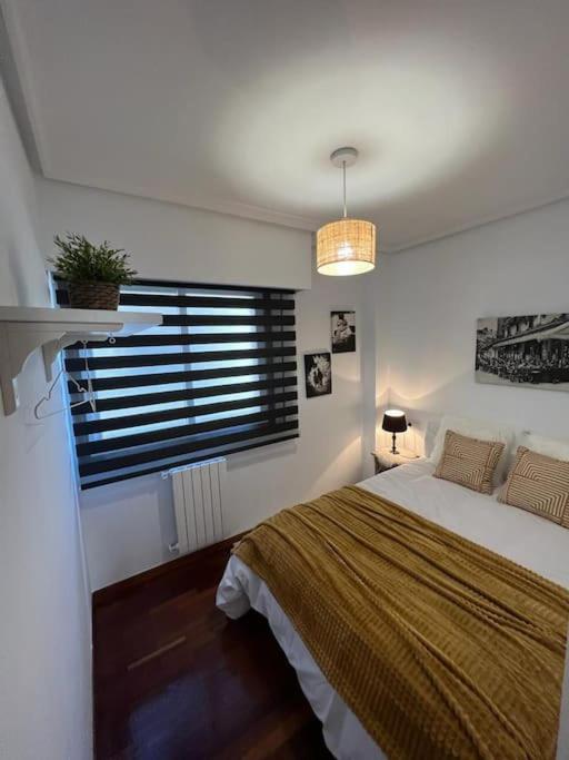 Piso Confort Y Detalles Ourense Apartment Bagian luar foto