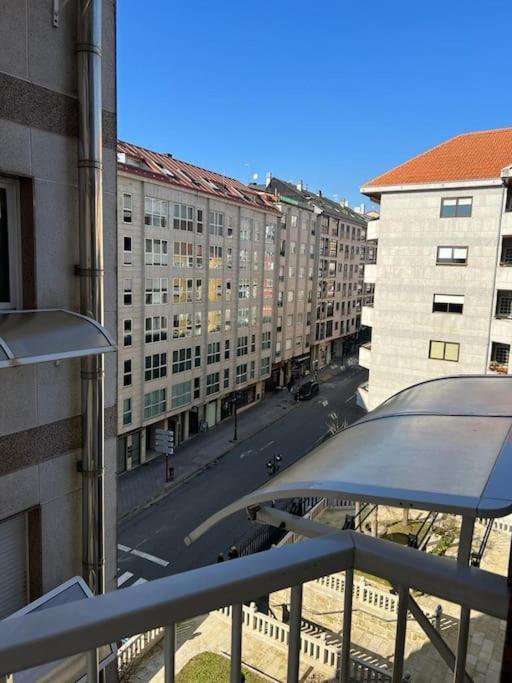 Piso Confort Y Detalles Ourense Apartment Bagian luar foto